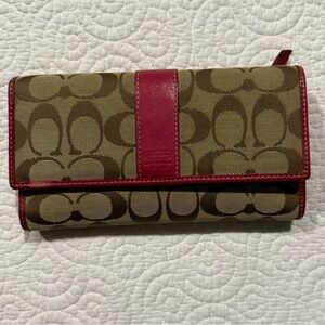 COACH Signature Large Snap Closure Wallet Red Accent with check book